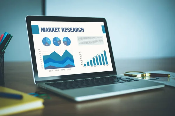 Pantalla con título de INVESTIGACIÓN DE MERCADO — Foto de Stock