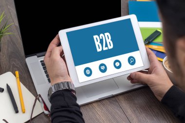 Adam gösteren Tablet ekran