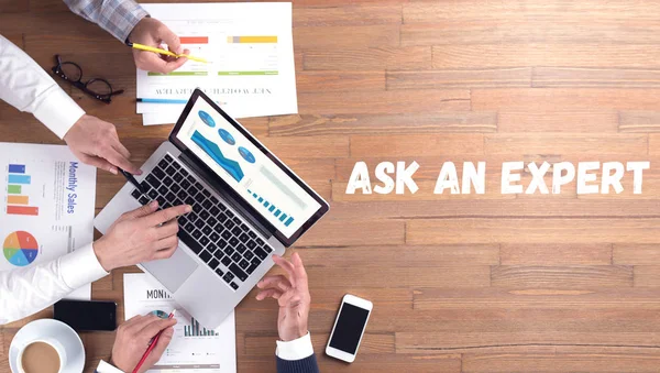 ASK AN EXPERT CONCEPT — Stock Photo, Image