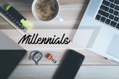 ofis masaları ve yazı