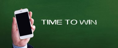 akıllı telefon elinde 