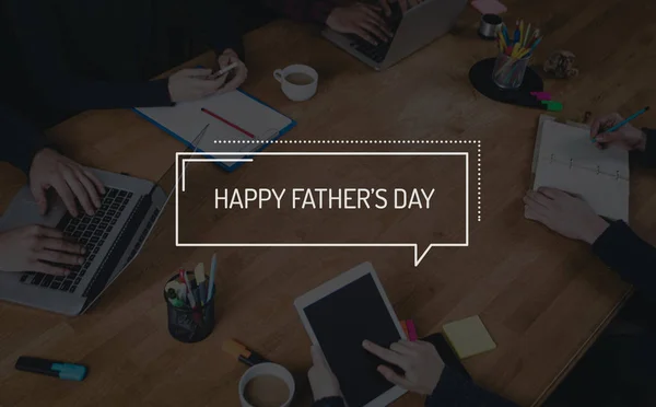 BUSINESS TEAMWORK WORKING OFFICE BRAINSTORMING HAPPY FATHER'S DA — Stock Photo, Image