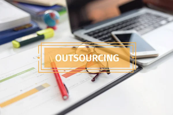 BUSINESS CONCEPT: OUTSOURCING — Stock Photo, Image