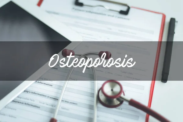 ЗДОРОВЬЕ КОНЦЕПТ: OSTEOPOROSIS — стоковое фото