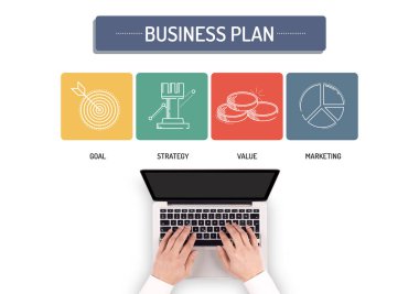 Dizüstü bilgisayarda çalışan iş adamı