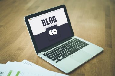 Konsept dizüstü bilgisayar ekranında