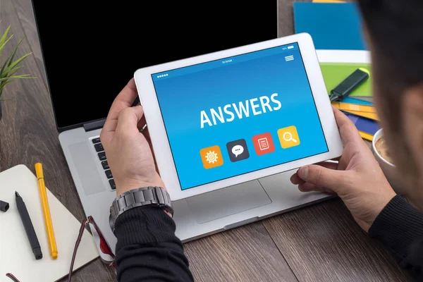 ANSWERS CONCEPT ON TABLET PC — Stock Photo, Image