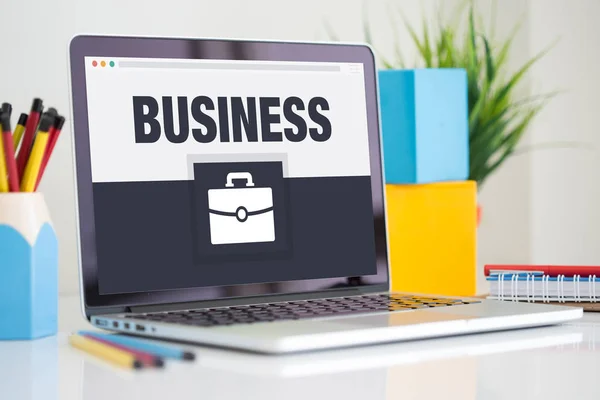 Business-Ikone Konzept auf Laptop — Stockfoto