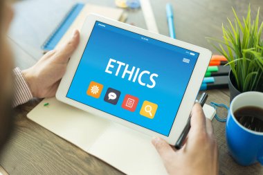 Dijital tablet ile işadamı 