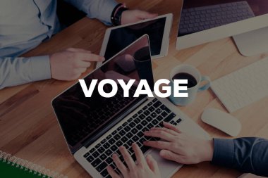 İşadamları el araçları kullanma.  