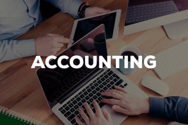 Busipesspeople araçları kullanma. 