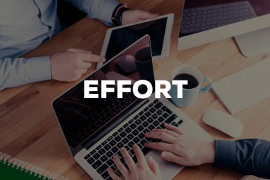 İşadamları el araçları kullanma.  