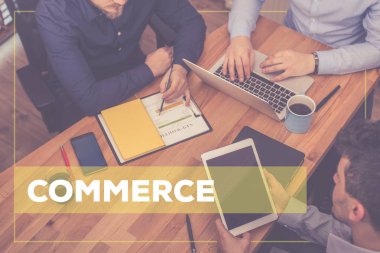 İşadamları gadget'lar ile çalışma