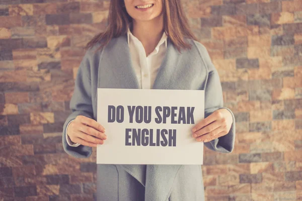 Woman presenting DO YOU SPEAK ENGLISH CONCEPT — Stock Photo, Image