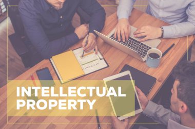 İşadamları gadget'lar ile çalışma