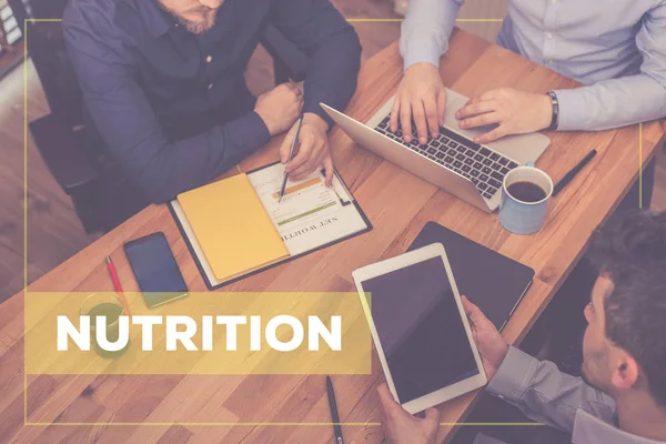 İşadamları gadget'lar ile çalışma