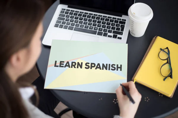 LEARN SPANISH CONCEPT text pe card — Fotografie, imagine de stoc