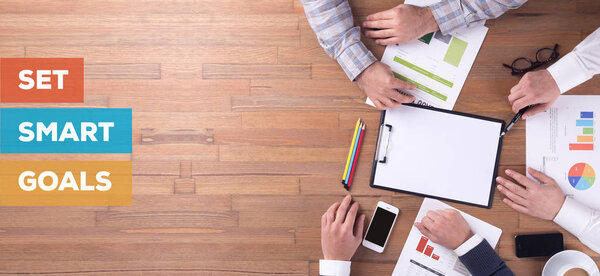 SET SMART GOALS CONCEPT