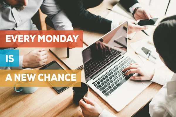 Varje måndag är en ny chans-konceptet — Stockfoto