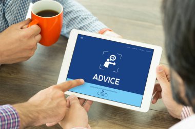 Tavsiye kavram ekranda 