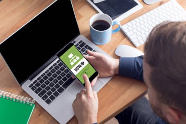 Ekranda ağ kavramı 