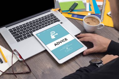 Tavsiye kavram ekranda 