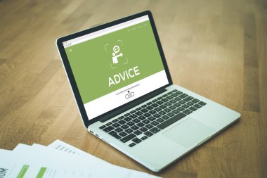 Tavsiye kavram ekranda 