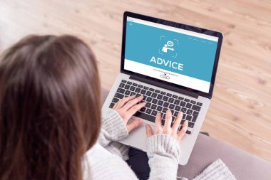 Tavsiye kavram ekranda 