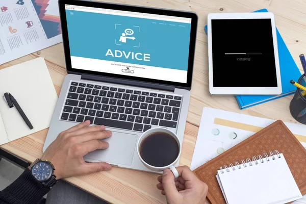 Tavsiye kavram ekranda 