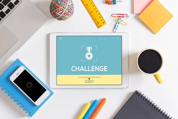 CHALLENGE CONCEPT di layar — Stok Foto