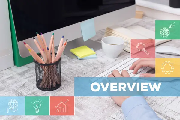 Businessman working at desk — Stock Photo, Image