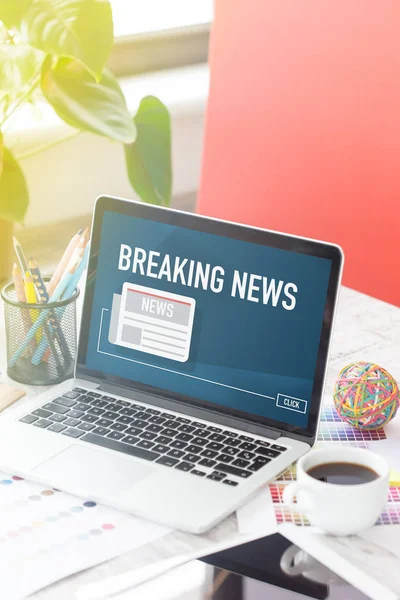 BREAKING NEWS CONCEPT — Stock Photo, Image