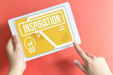 işadamı tablet kullanma