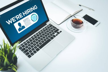 We Hiring kavramı