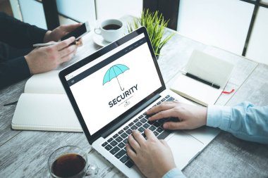 Elektronik cihazın ekranında kavramı