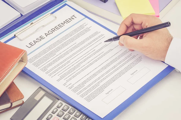 LEASE AGREEMENT CONCEPT — Stock Photo, Image