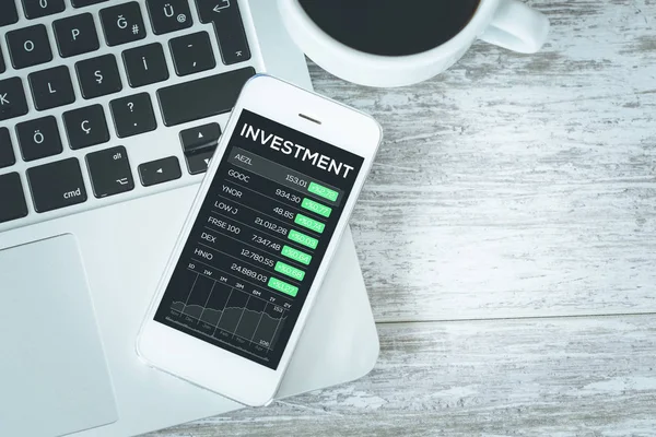 Investitionskonzept auf dem Bildschirm — Stockfoto