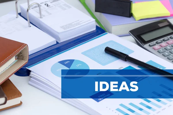 Dokumentumok, toll, számológép, notebook-ok, asztal — Stock Fotó