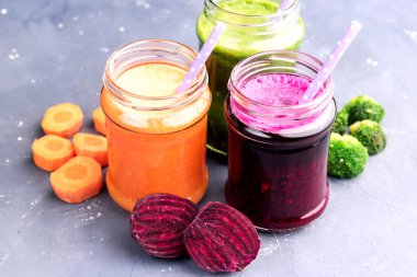 Sağlıklı sebze güler yüzlü