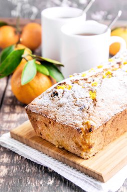 Narenciye ile Noel kek ve meyve