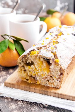 Narenciye ile Noel kek ve meyve