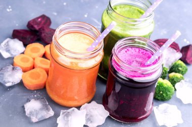 Sağlıklı sebze güler yüzlü