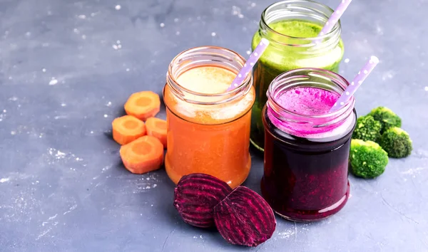 Sağlıklı sebze güler yüzlü