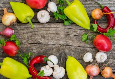 Sebze ahşap arka plan ayarla. Üstten Görünüm. Yakın çekim