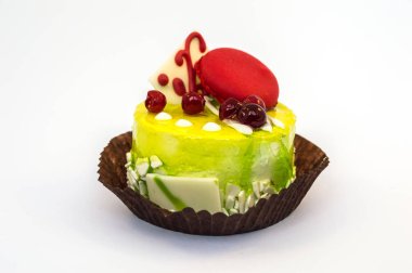 beyaz arkaplanda pasta