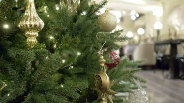 Ağaç dekorasyon restoran veya bar yeni yıl ve Noel