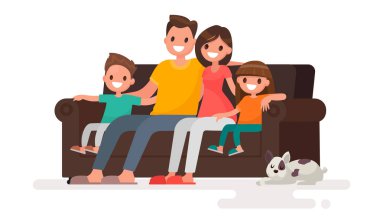 Kanepede oturan mutlu bir aile. Baba, anne, oğlum ve kızım