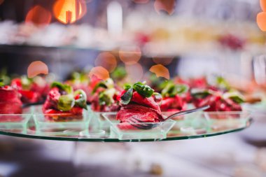 taze et fesleğen ile 