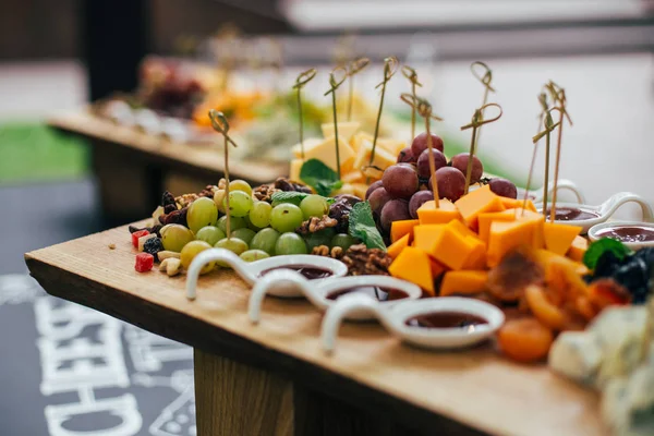 Hapjes Catering Houten Tafel Evenement — Stockfoto