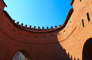 Varşova Eski Kasabası 'nda tarihi Varşova Barbican' ı. Varşova, Polonya.
